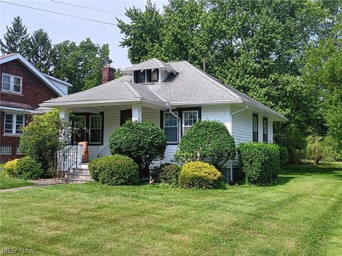 5248 Anthony St, Maple Heights, OH, 44137-1316 | Card Image