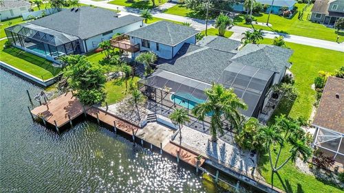 313 Se 6th St, Cape Coral, FL, 33990-1528 | Card Image