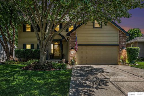 5121 N 137th St, Omaha, NE, 68164-6192 | Card Image