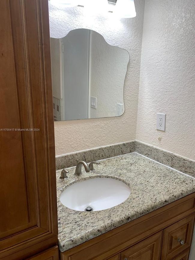 4123 - 4123 Ne 21 St Ter, Townhouse with 1 bedrooms, 2 bathrooms and null parking in Lighthouse Point FL | Image 16