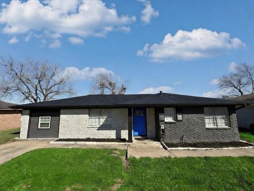 4218 Ester St, Stafford, TX, 77477-5302 | Card Image