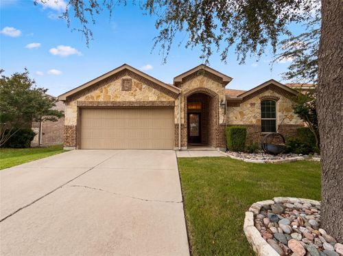 608 Kiowa Dr, Mckinney, TX, 75071-1839 | Card Image