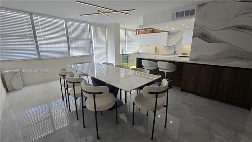apt-203-250 174th St, Sunny Isles Beach, FL, 33160-3346 | Card Image