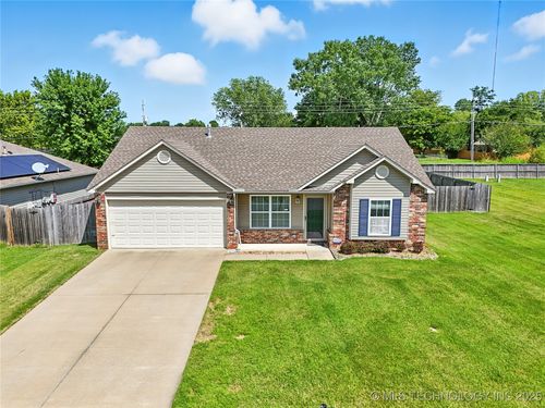 9295 S 256th East Ave, Broken Arrow, OK, 74014-5551 | Card Image