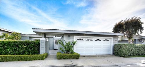 42-3541 Lilac, Irvine, CA, 92618-6909 | Card Image