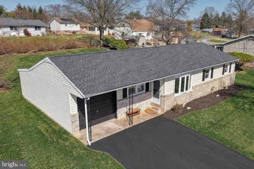 2707 Emig Mill Rd, DOVER, PA, 17315-4631 | Card Image