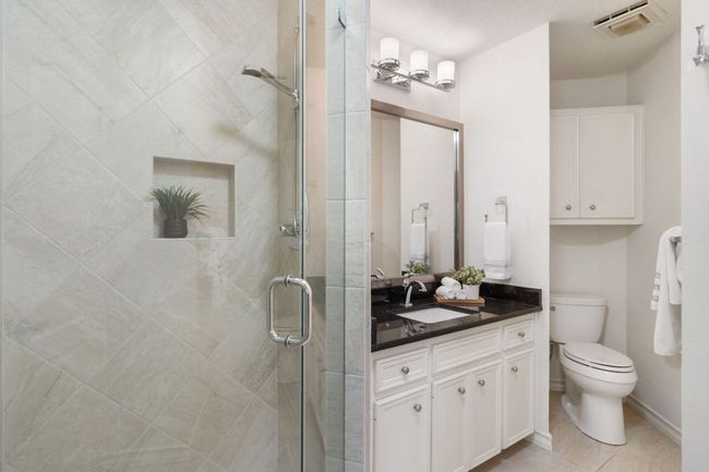 Updated secondary bathroom | Image 14