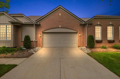 1660 Maple Creek Ct, Rochester, MI, 48306-4812 | Card Image