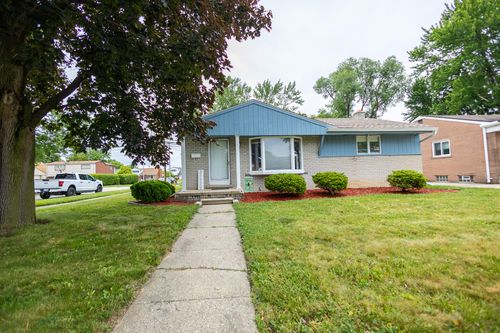 31124 Geraldine St, Westland, MI, 48185-1627 | Card Image