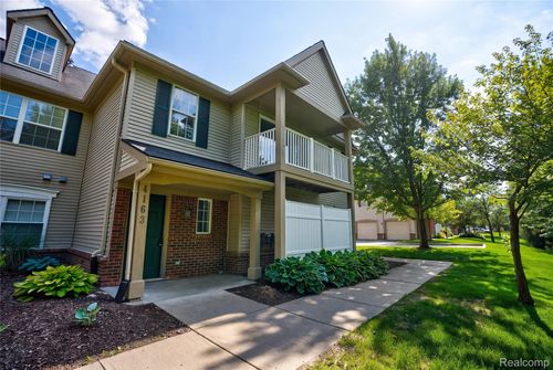 4163 Hampton Ridge Blvd, Howell, MI, 48843-5504 | Card Image