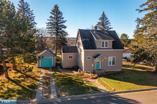 16 Superior St, Soudan, MN, 55782-2404 | Card Image