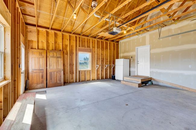 Garage | Image 47