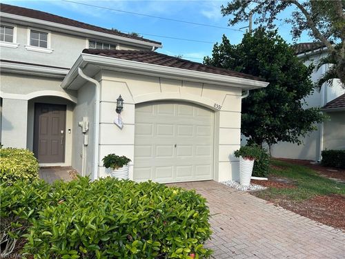 8591 Athena Ct, LEHIGH ACRES, FL, 33971-3751 | Card Image