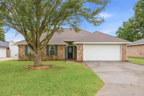 5712 Stonehaven Lane, Lake Charles, LA, 70605 | Card Image