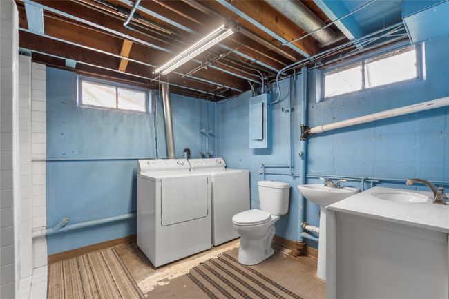 2469 1 St St, House other with 3 bedrooms, 2 bathrooms and null parking in Cedar Rapids IA | Image 17