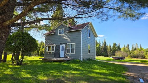 5544 River Rd, Buyck, MN, 55771-8451 | Card Image