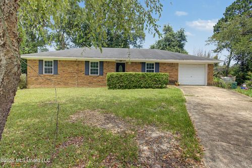 13 Pearl Court, Gulfport, MS, 39503 | Card Image