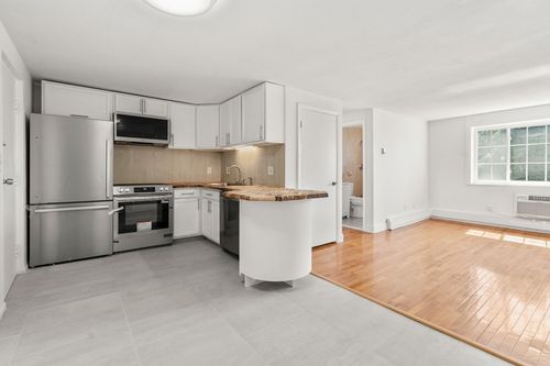 apt-41-15 Staples Ave, Everett, MA, 02149-2249 | Card Image