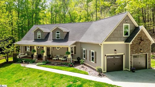 120 Hungate Dr, Travelers Rest, SC, 29690-8697 | Card Image
