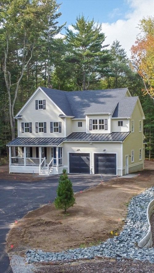16R Eldor Dr, South Walpole, MA, 02071 | Card Image