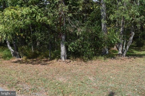 19 Mountain Laurel Dr, Berkeley Springs, WV, 25411 | Card Image