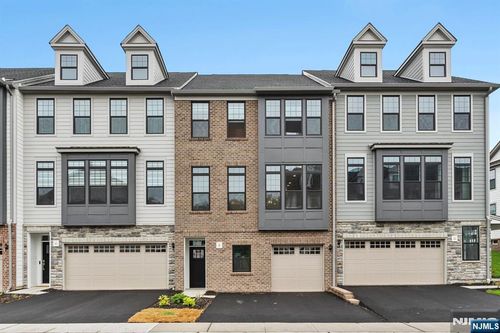 8 Cinnamon Dr, Upper Saddle River, NJ, 07458-1856 | Card Image