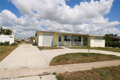 21380 Edgewater Dr, PORT CHARLOTTE, FL, 33952-9173 | Card Image