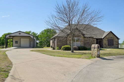 532 Hubbard Cir, Nevada, TX, 75173-8323 | Card Image