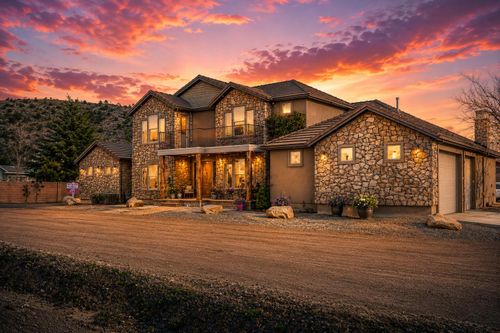 1045 W Sapphire, St. George, UT, 84770-6060 | Card Image