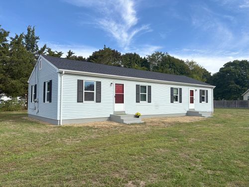 18 Tacoma Ct, Groton, CT, 06340-4715 | Card Image