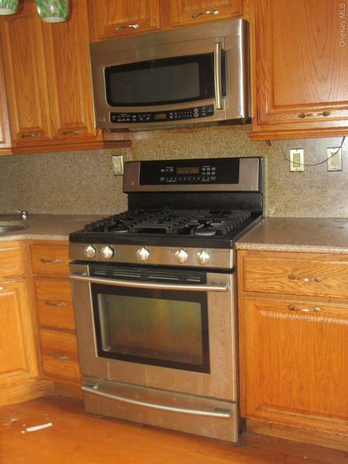 unit-2-126 N Route 303, Congers, NY, 10920-1744 | Card Image