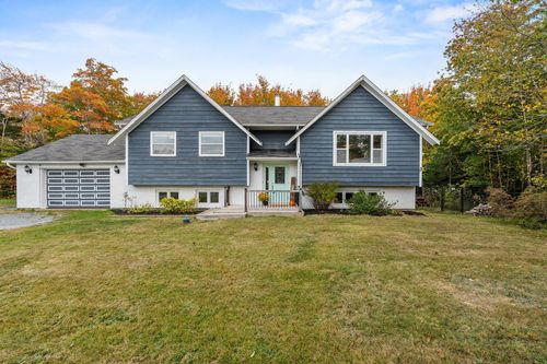 8 Arthur Joseph Dr, Fall River, NS, B2T1E8 | Card Image