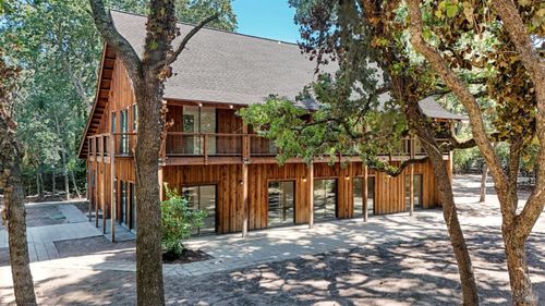 1050 Castle Road, Sonoma, CA, 95476 | Card Image