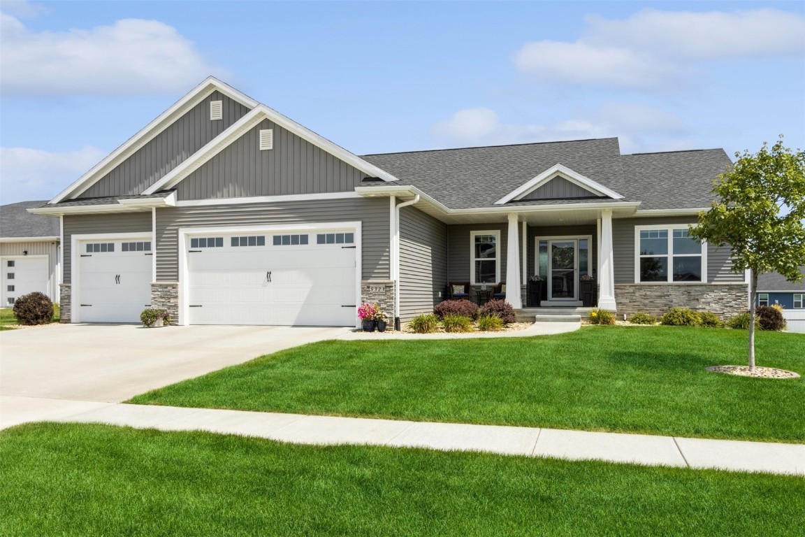 Prairie Trail Ct, Marion, IA 52302
