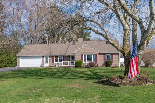 983 Miners Rd, Saint Joseph, MI, 49085-9625 | Card Image