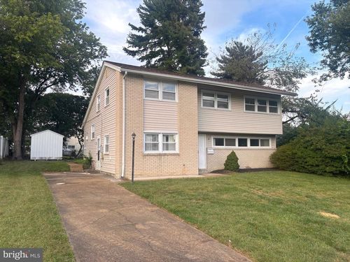 8 N Avon Dr, CLAYMONT, DE, 19703-1502 | Card Image