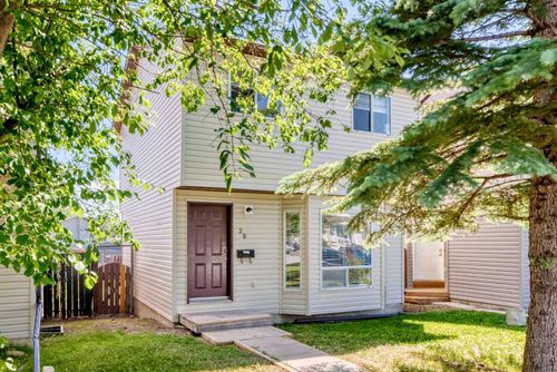 35 Martindale Crt Ne, Calgary, AB, T3J2V8 | Card Image