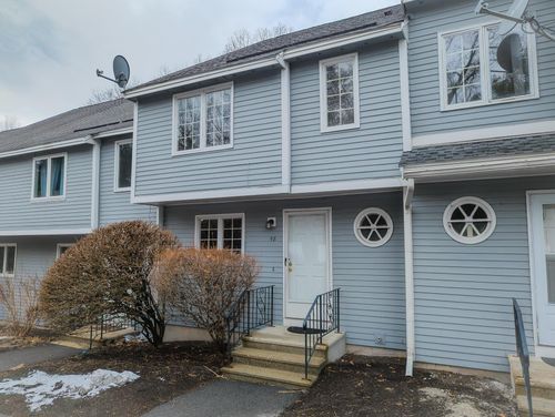 44-58 Merrimack Dr, Merrimack, NH, 03054-4827 | Card Image