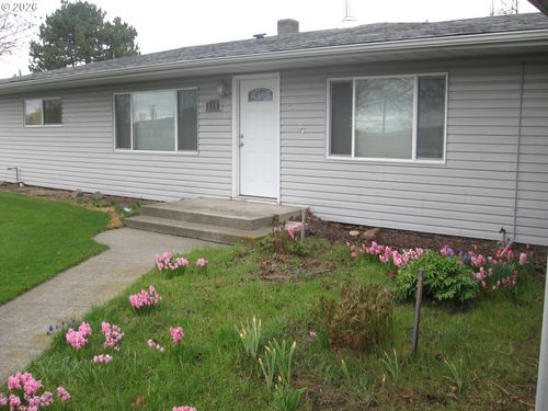 219 S Mckinley St, Condon, OR, 97823-2138 | Card Image