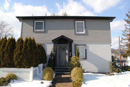 51 Anderson Ave, Totowa, NJ, 07512-2163 | Card Image