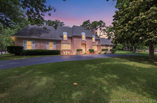 6886 S Florence Ave, Tulsa, OK, 74136-4507 | Card Image