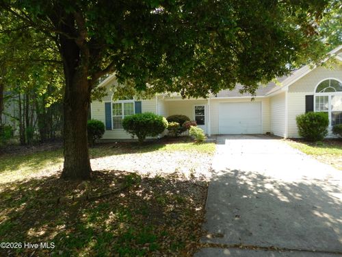 210 Tobiano Dr, New Bern, NC, 28562-6800 | Card Image