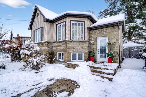 273 Rue Olivia, Saint Lin  Laurentides, QC, J5M0K4 | Card Image