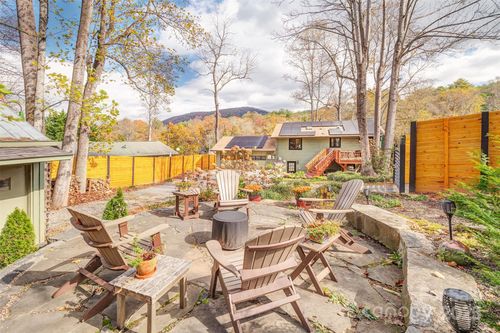 1 Parkway Loop Rd, Asheville, NC, 28803-0408 | Card Image