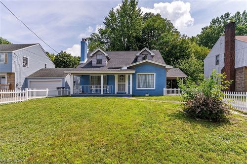 2311 Coronado Ave, Youngstown, OH, 44504-1310 | Card Image
