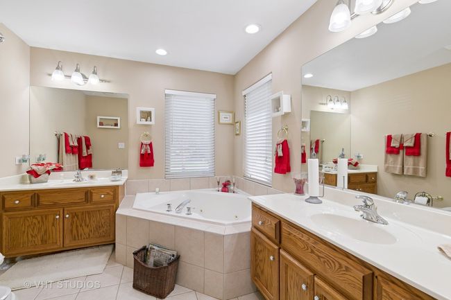 22001 Jordan Ln, Townhouse with 2 bedrooms, 3 bathrooms and 2 parking in Richton Park IL | Image 13