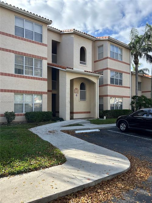 624-3430 Pinewalk Dr N, Margate, FL, 33063-7807 | Card Image