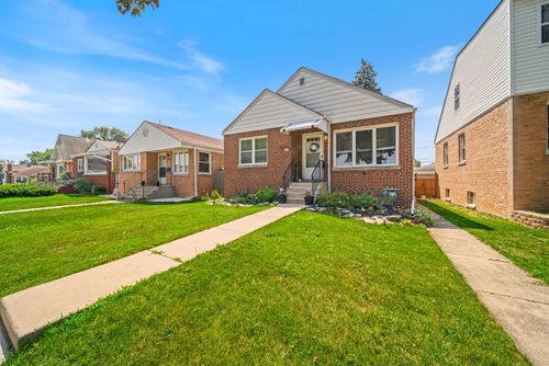 2312 West St, River Grove, IL, 60171-1820 | Card Image