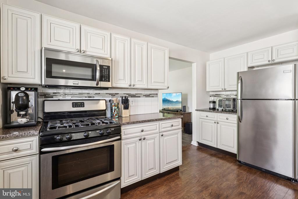 Residential in HAMILTON 4