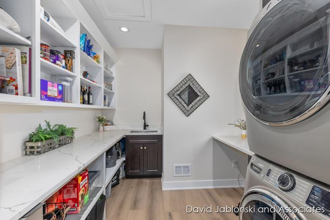 9410 Sanborn Ave Se, House other with 3 bedrooms, 3 bathrooms and null parking in Alto MI | Image 21